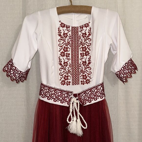 Girl 14-16 Embroidered White Burgundy Tulle Lace Short Sl Folk Formal Dress - Picture 3 of 16